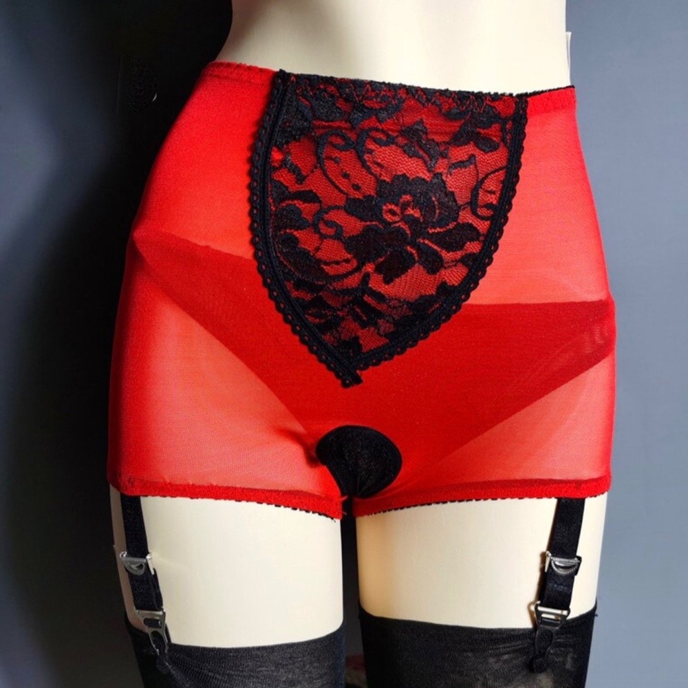 L/XL  RED Crotchless Girdle Pantie, Garter Belt Pantie, Waist size 24" to 34"